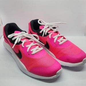 New Girls Nike Air max Oketo Pink Size 7Y